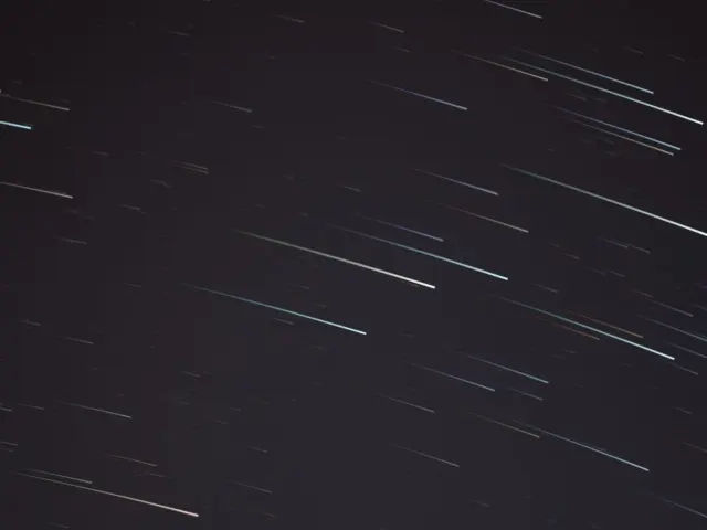 DUST ARG Meteor Clues